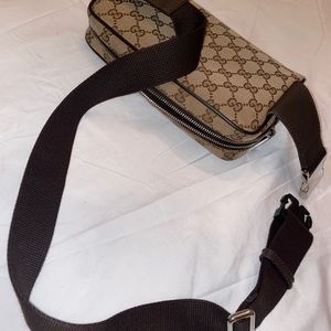 Vintage Gucci crossbody